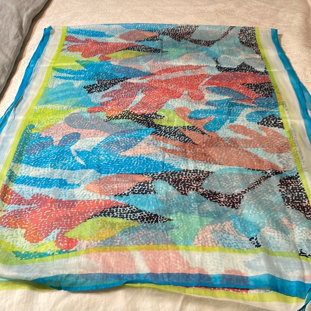 Mosaic pattern wrap